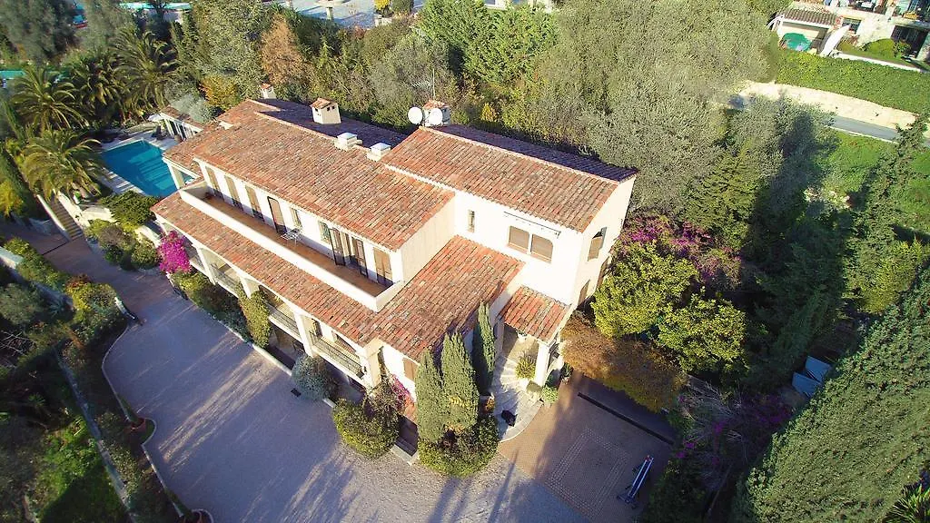 Apartment Villa Loucisa Nice
